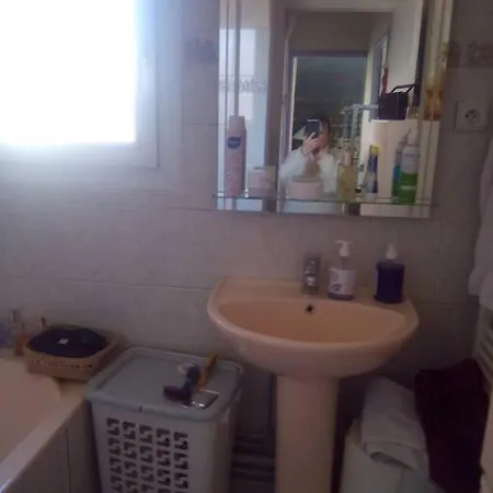 T2 Lumineux Chu Stade Gaston Gerard 2 Nuits Minimum