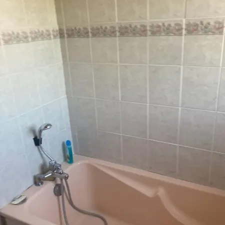 T2 Lumineux Chu Stade Gaston Gerard 2 Nuits Minimum * Dijon